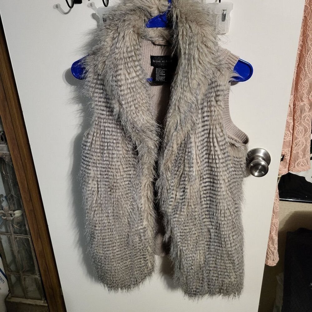 LIVE A LITTLE VEGAN FUR SWEATER VEST SZ S